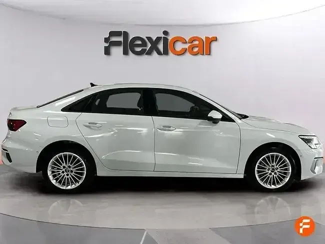 Usado Audi A3 Advanced Plus 150 CV (110 kW) 2021 Blanco Berlina