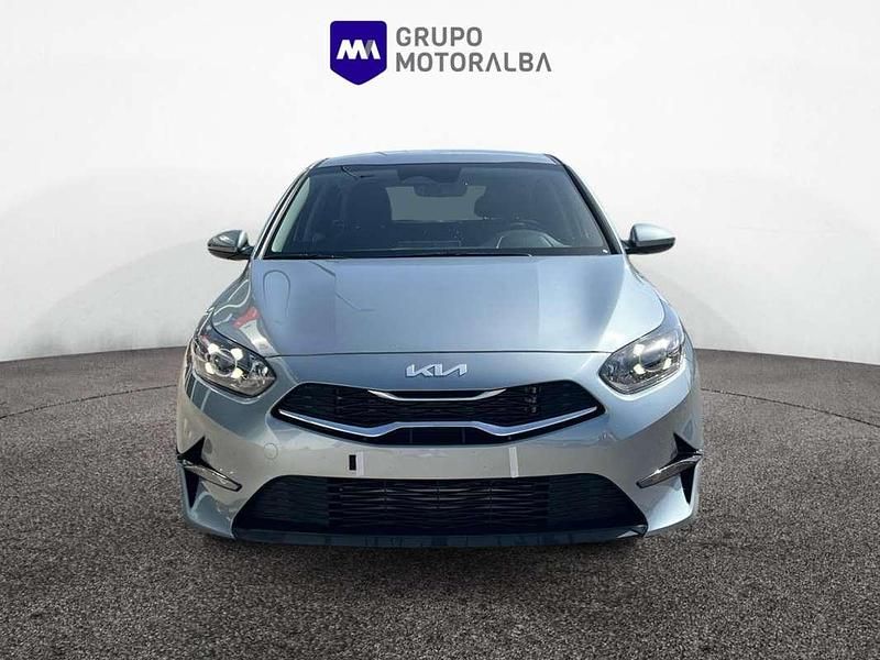 Nuevo Kia Ceed 101 CV (74 kW) 2025 Plateado Utilitario