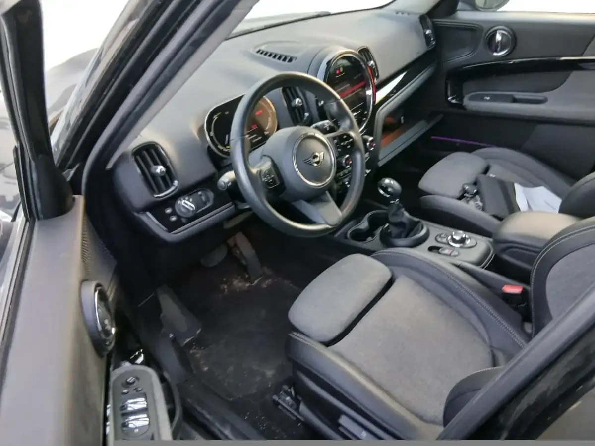Usado Mini Cooper Countryman 162 CV (119 kW) 2023 Negro SUV