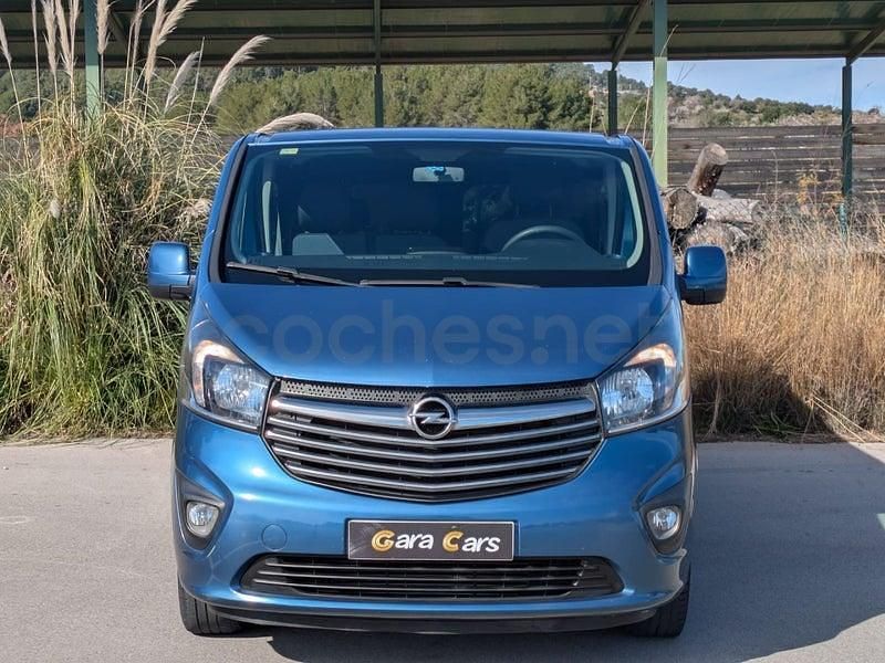 Usado Opel Vivaro S 145 CV (106 kW) 2018 Azul Monovolumen