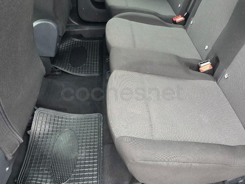 Usado Peugeot Rifter Active 100 CV (73 kW) 2021 Gris / plata Monovolumen