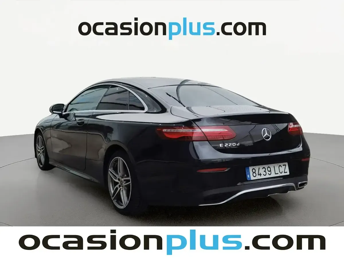 Usado Mercedes E220 194 CV (142 kW) 2019 Negro Coupe