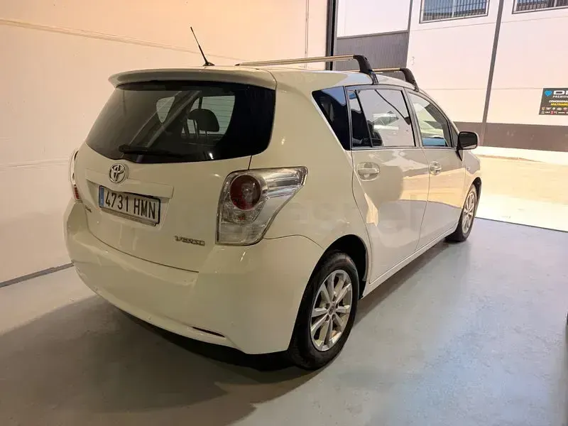Usado Toyota Verso Active 126 CV (92 kW) 2012 Blanco Monovolumen