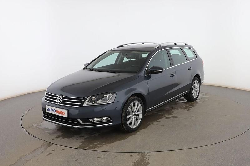 Gris Usado 2013 VW Passat Highline Familiar | 13.399 € (Precio justo) - Imagen 1/3