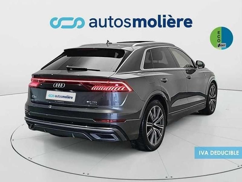 Usado Audi Q8 Premium 286 CV (210 kW) 2022 Gris SUV