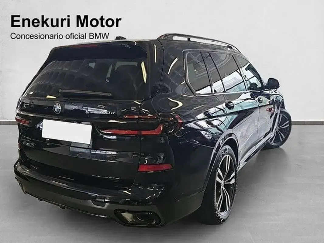 Usado BMW X7 352 CV (258 kW) 2026 Negro SUV