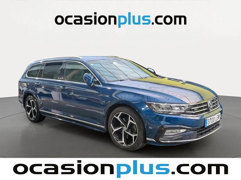 Usado VW Passat R-line 150 CV (110 kW) 2019 Azul Familiar