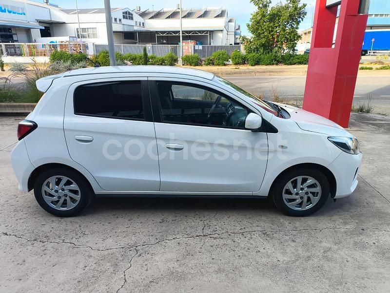 Usado Mitsubishi Space Star Motion 71 CV (52 kW) 2022 Blanco Berlina