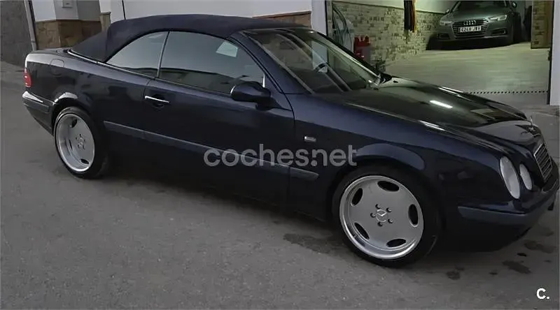 Usado Mercedes CLK320 Elegance 218 CV (160 kW) 1998 Azul Descapotable