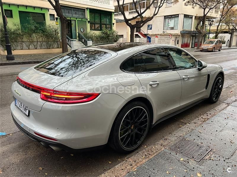 Usado Porsche Panamera 4 462 CV (339 kW) 2018 Gris / plata Berlina