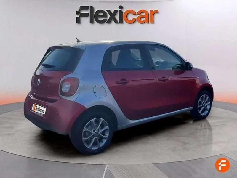Usado Smart ForFour Passion 90 CV (66 kW) 2016 Rojo Utilitario