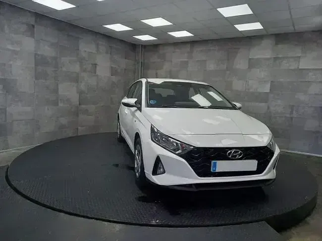 Usado Hyundai i20 101 CV (74 kW) 2021 Blanco Utilitario