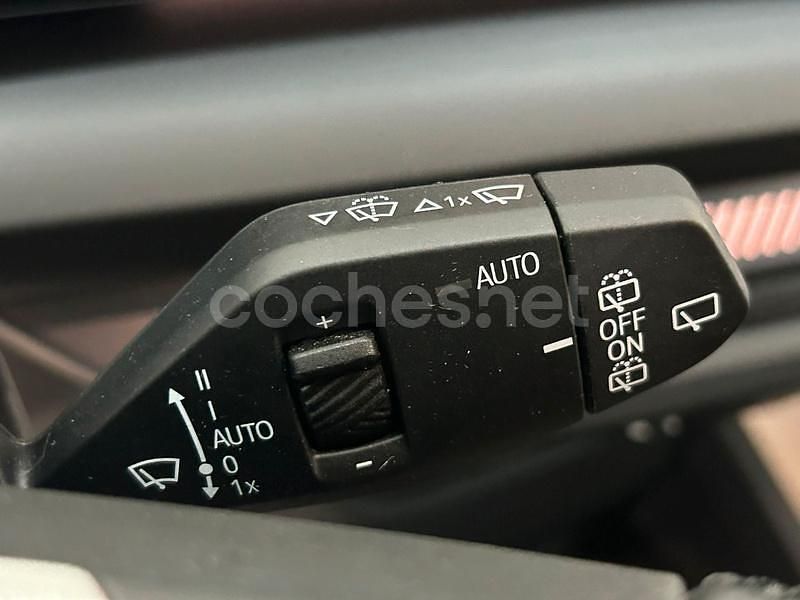 Usado BMW 120 Comfort Edition 170 CV (125 kW) 2025 Gris / plata Utilitario