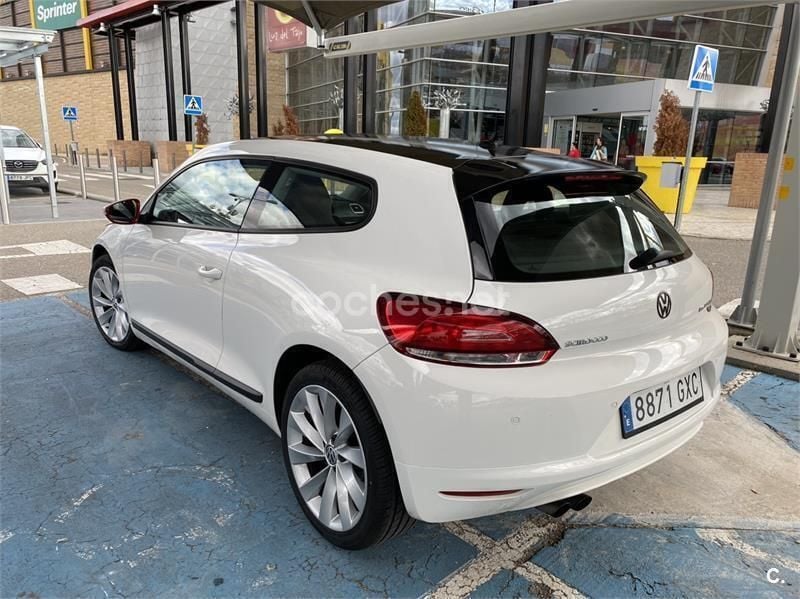 Usado VW Scirocco 140 CV (102 kW) 2010 Blanco Coupe