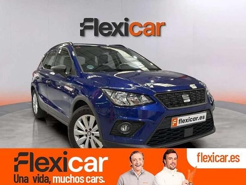 Usado Seat Arona Ecomotive 95 CV (69 kW) 2021 Azul SUV