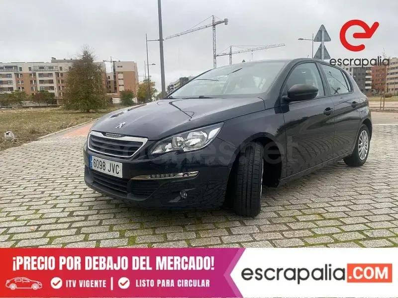 Usado Peugeot 308 Access 100 CV (73 kW) 2016 Negro Berlina