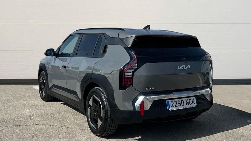 Usado Kia EV3 Earth 150 kW (204 CV) 2025 Gris SUV