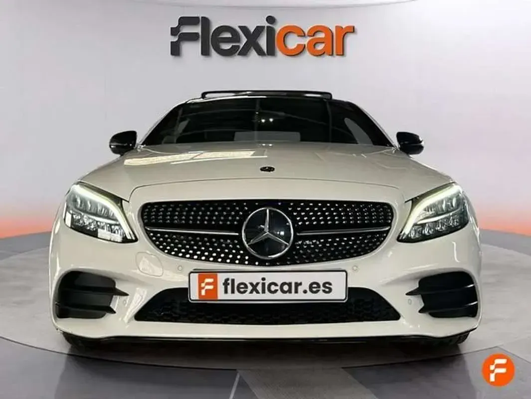 Usado Mercedes C220 194 CV (142 kW) 2020 Blanco Coupe
