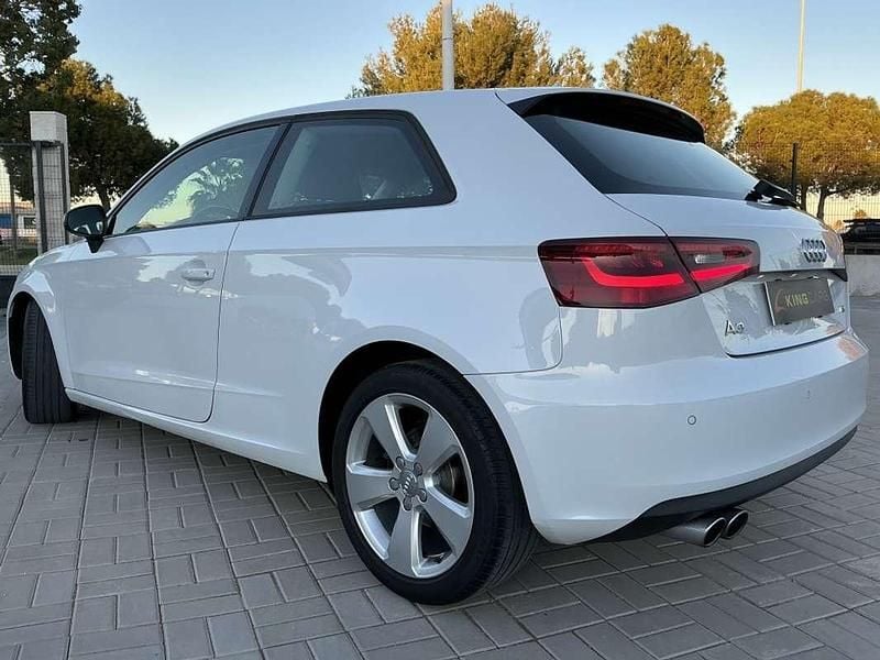 Usado Audi A1 Ambition 122 CV (89 kW) 2015 Blanco Utilitario