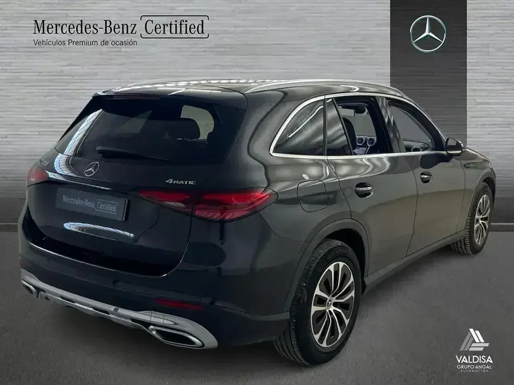 Usado Mercedes GLC200 Avantgarde 227 CV (166 kW) 2025 Gris grafito SUV