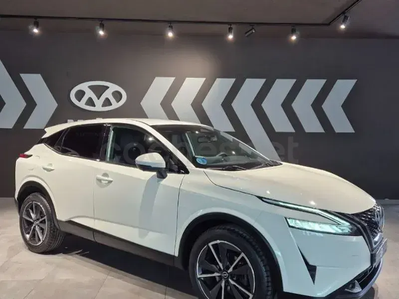 Begagnad Nissan Qashqai Tekna 158 HK (116 kW) 2023 Vit SUV