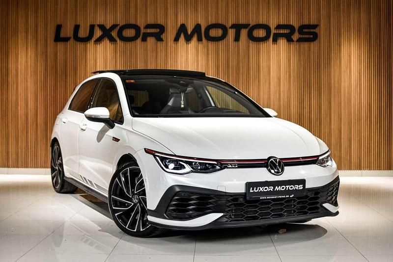 Usado VW Golf VII GTI 300 CV (220 kW) 2021 Blanco Utilitario
