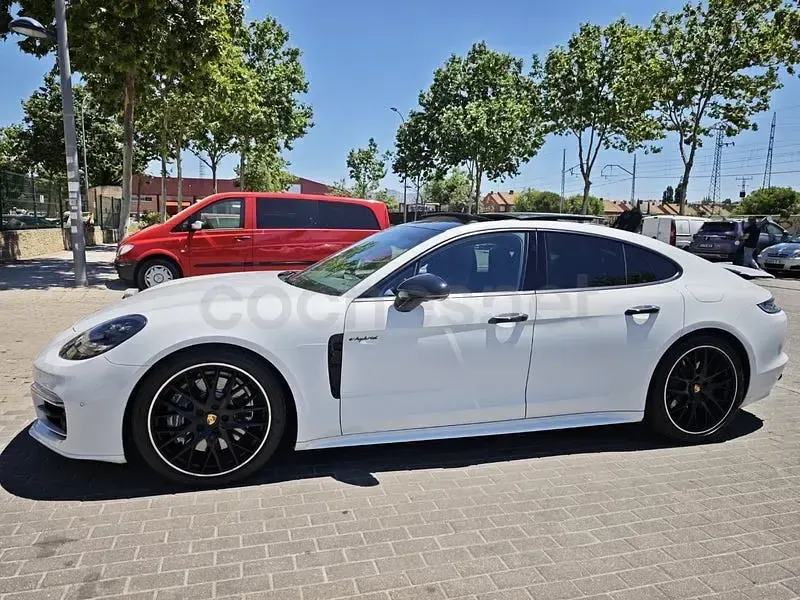 Usado Porsche Panamera 4 Executive 462 CV (339 kW) 2021 Blanco Utilitario