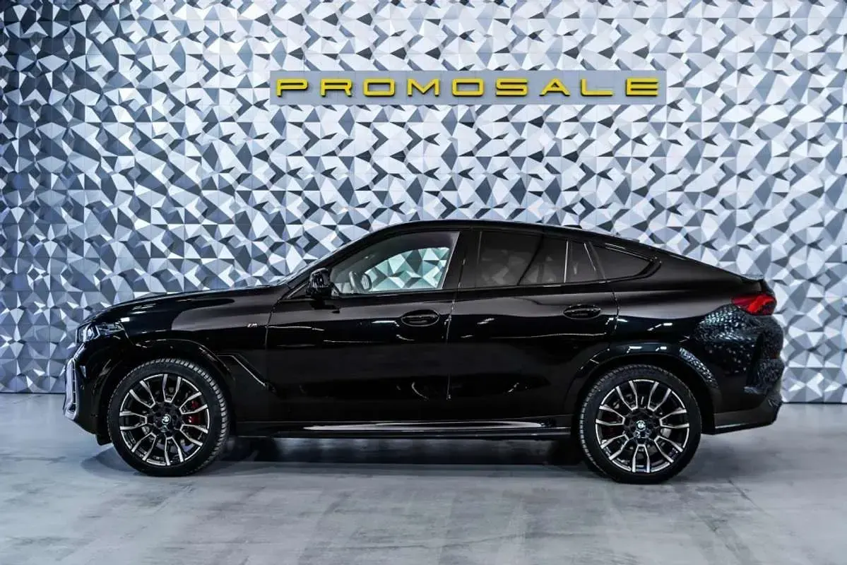 Usado BMW X6 M Sport 381 CV (280 kW) 2024 Negro SUV