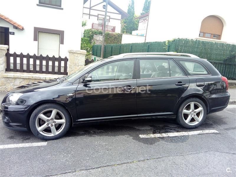Usado Toyota Avensis Executive 177 CV (130 kW) 2007 Negro Familiar