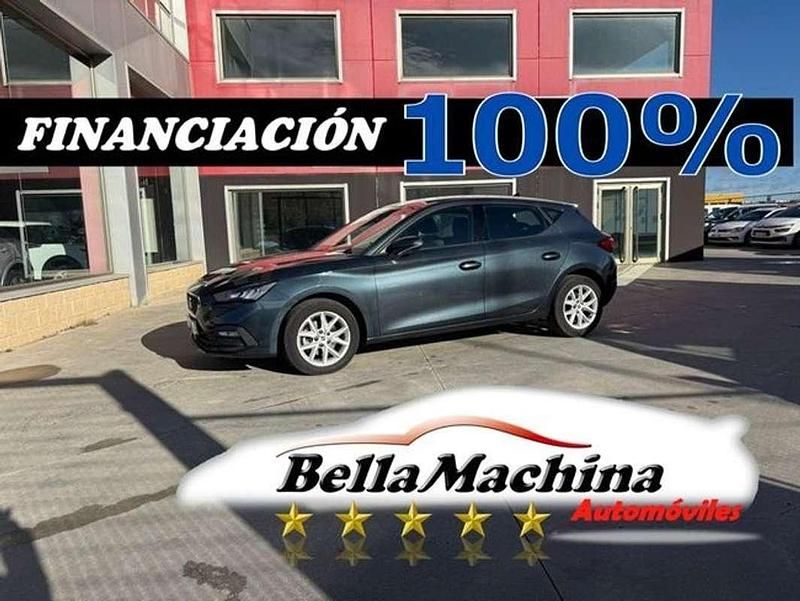 Usado Seat Leon Style 116 CV (85 kW) 2021 Gris Utilitario