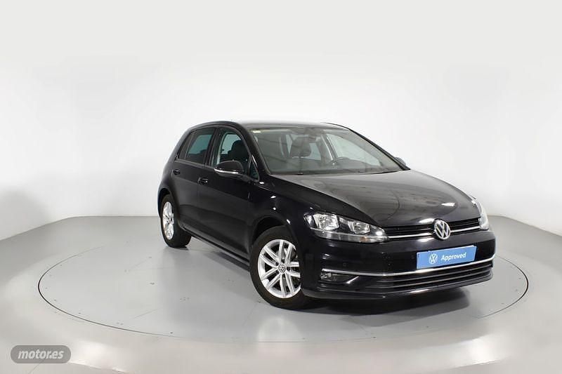 Negro Usado 2017 VW Golf VII Advance Berlina | 15.900 € (Precio justo) - Imagen 1/4