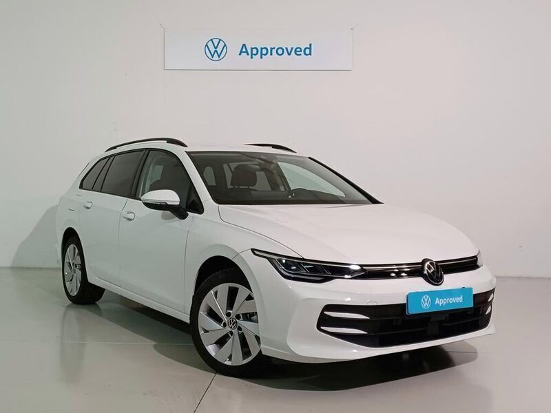 Blanco Usado 2024 VW Golf VIII Life Familiar | 29.900 € (Caro) - Imagen 1/4