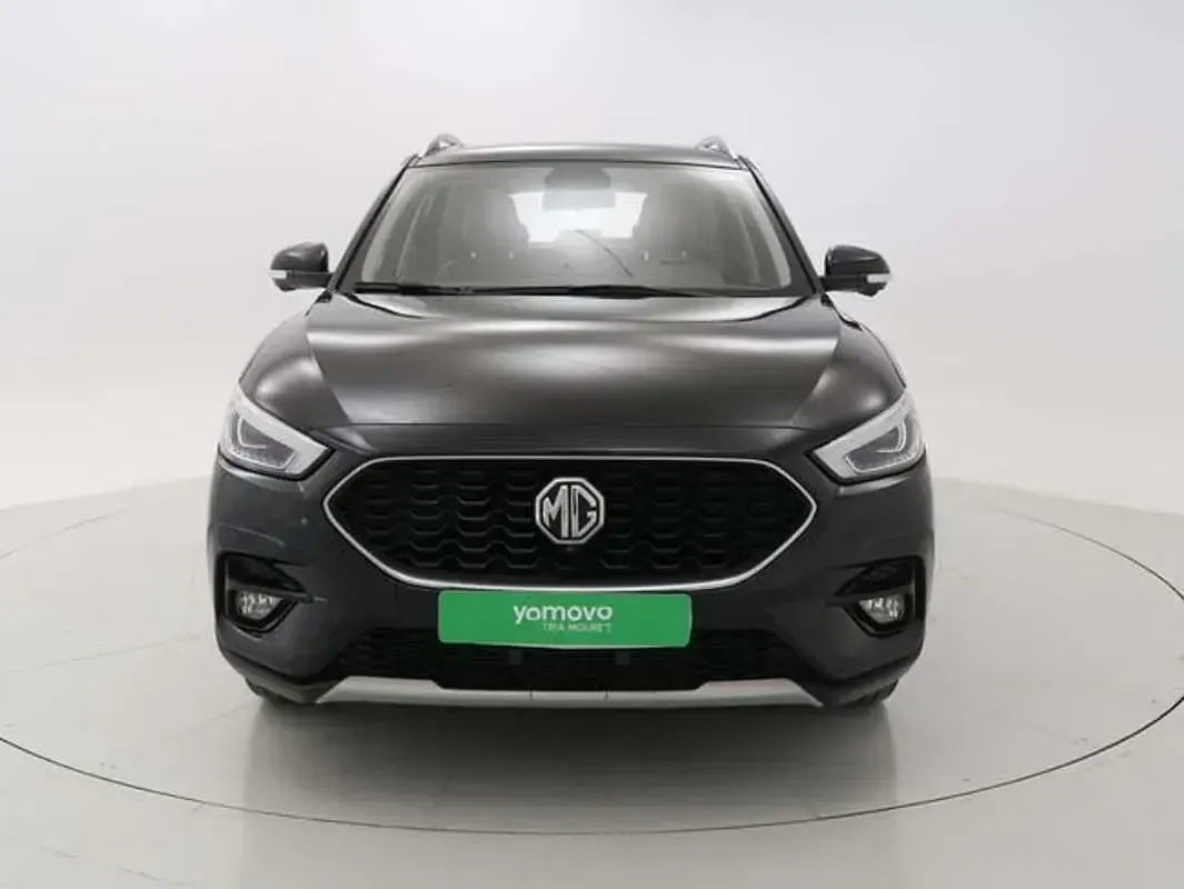 Usado MG ZS Luxury 111 CV (81 kW) 2023 Negro SUV