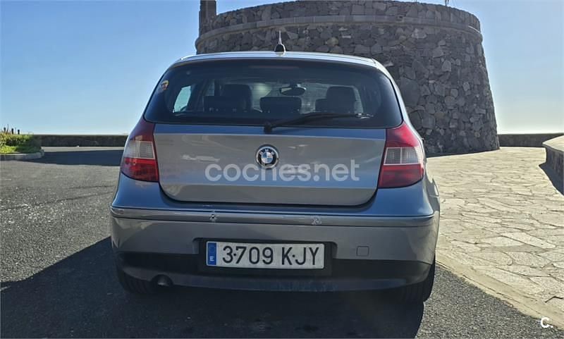 Usado BMW 118 122 CV (89 kW) 2005 Gris / plata Utilitario