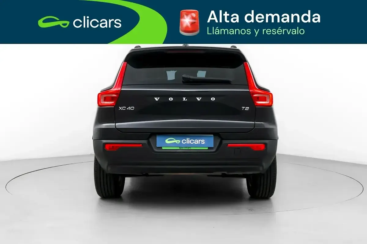 Usado Volvo XC40 Momentum 129 CV (94 kW) 2020 Negro SUV