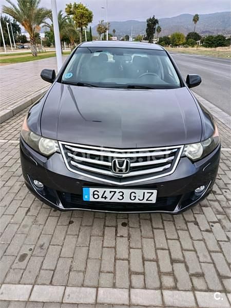 Gris / plata Usado 2008 Honda Accord Executive Berlina | 6500 € (Precio justo) - Imagen 1/4