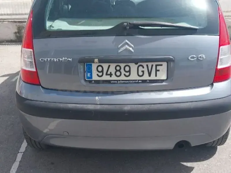 Usado Citroën C3 70 CV (51 kW) 2010 Gris / plata Berlina