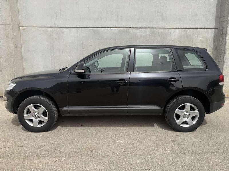 Usado VW Touareg R 174 CV (127 kW) 2008 Negro SUV
