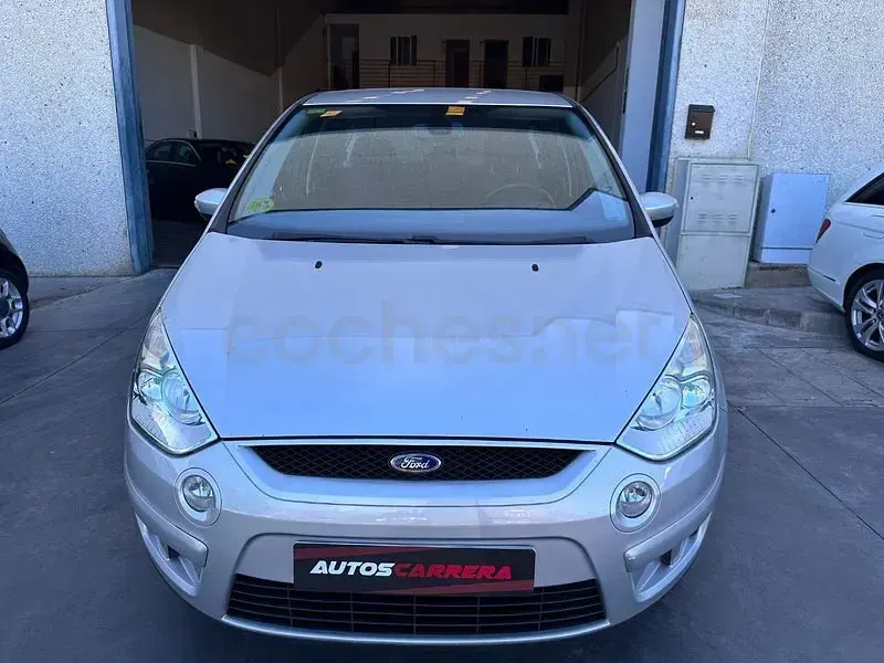Usado Ford S-MAX Titanium 140 CV (102 kW) 2007 Gris / plata Monovolumen