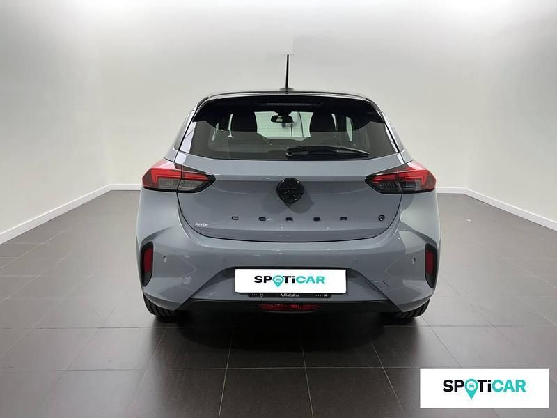 Usado Opel Corsa-e 114 kW (156 CV) 2024 Gris Utilitario