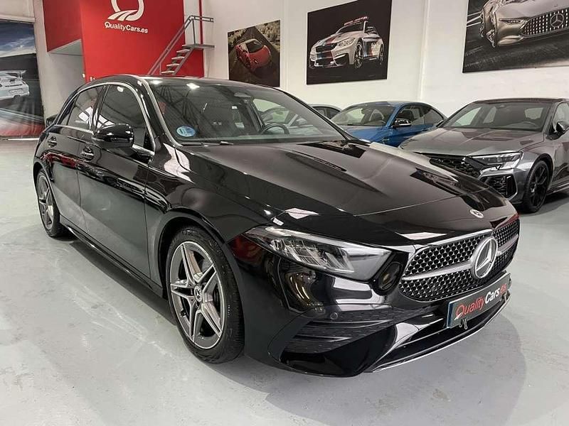 Usado Mercedes A180 Advanced 136 CV (100 kW) 2024 Negro Utilitario