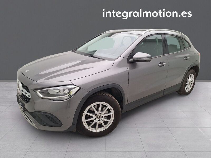 Gris Usado 2021 Mercedes GLA180 Business SUV | 29.900 € - Imagen 1/4