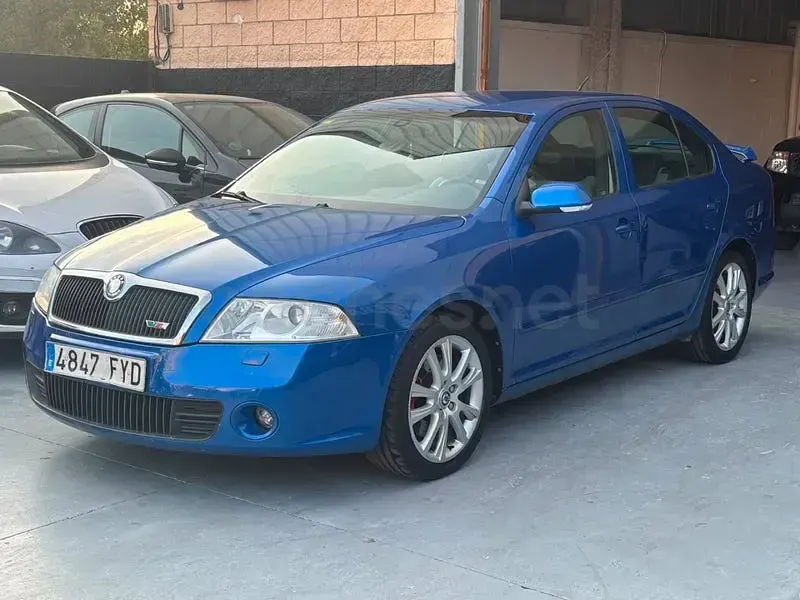 Usado Skoda Octavia RS 170 CV (125 kW) 2008 Azul Berlina
