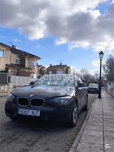 Negro Usado 2015 BMW 116 Advantage Utilitario | 10.800 € (Buen precio) - Imagen 1/4