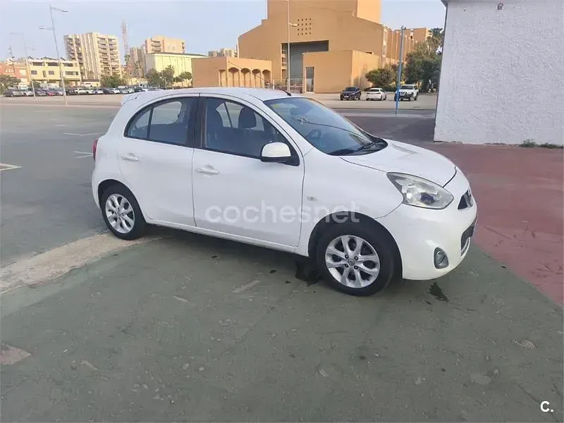 Usado Nissan Micra Acenta 80 CV (58 kW) 2015 Blanco Utilitario