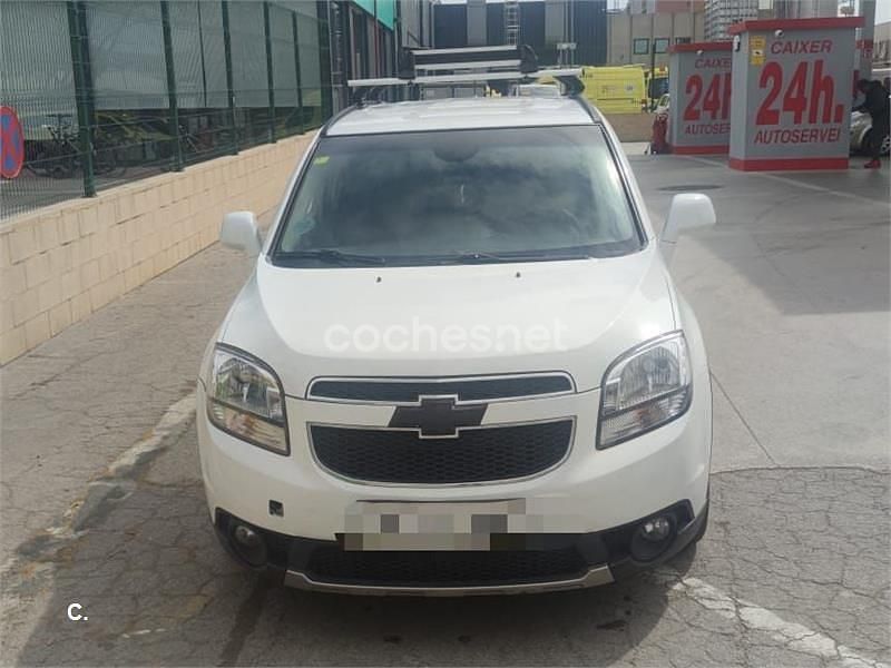 Usado Chevrolet Orlando LTZ 141 CV (103 kW) 2011 Blanco Monovolumen