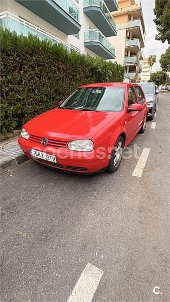 Usado VW Golf IV Highline 105 CV (77 kW) 2002 Rojo Berlina