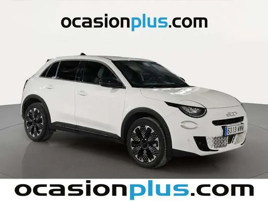 Usado Fiat 600 La Prima 101 CV (74 kW) 2024 Blanco SUV