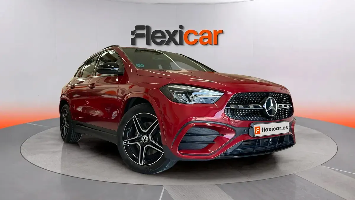 Usado Mercedes GLA200 163 CV (119 kW) 2023 SUV
