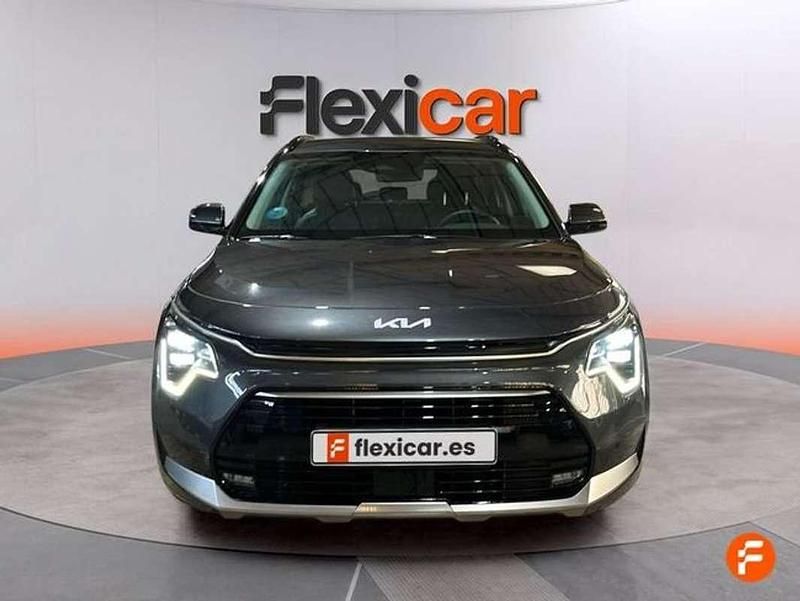 Usado Kia Niro 141 CV (103 kW) 2022 Gris SUV